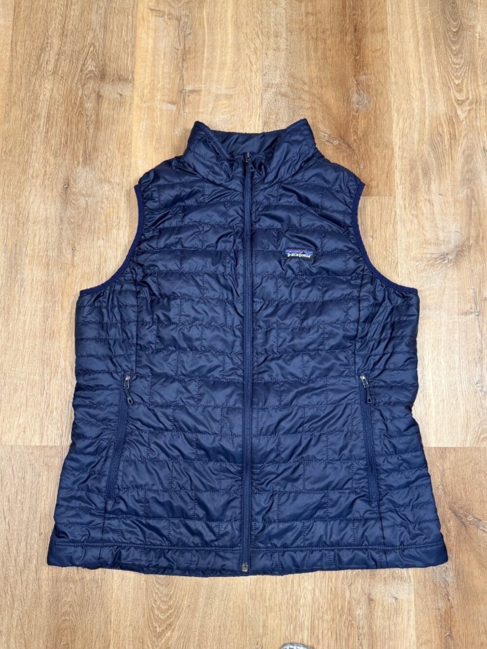 Patagonia Womens XL Nano Puff Navy Quilted Vest Full Zip Lightweight XL Embroide